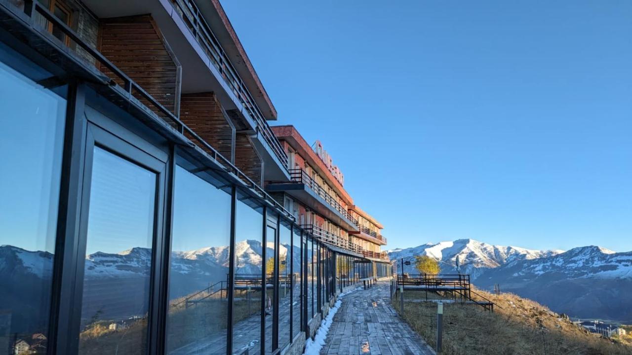Melia Hotel Gudauri Eksteriør billede